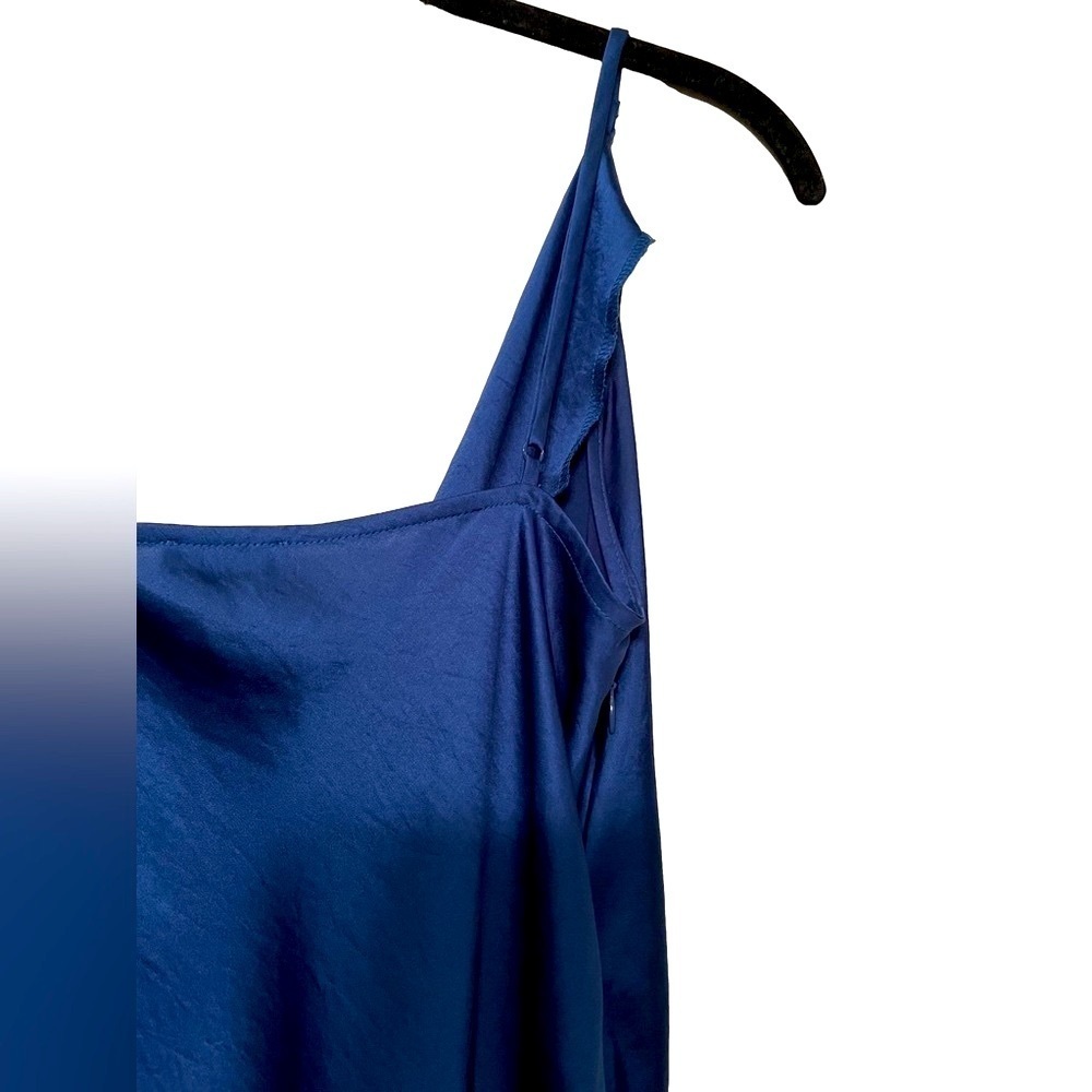Wilfred Scenery Dress in Ultramarine Blue
Size Large - Picture 11 of 16